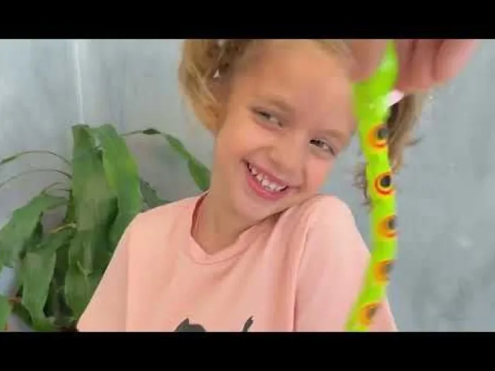 Figurines | Latex Free Toys<SmileMakers Jointed Snakes - Assorted Toys from